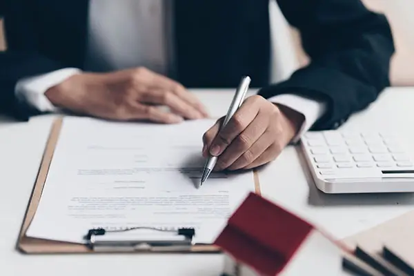 什么是法律法律就是法官